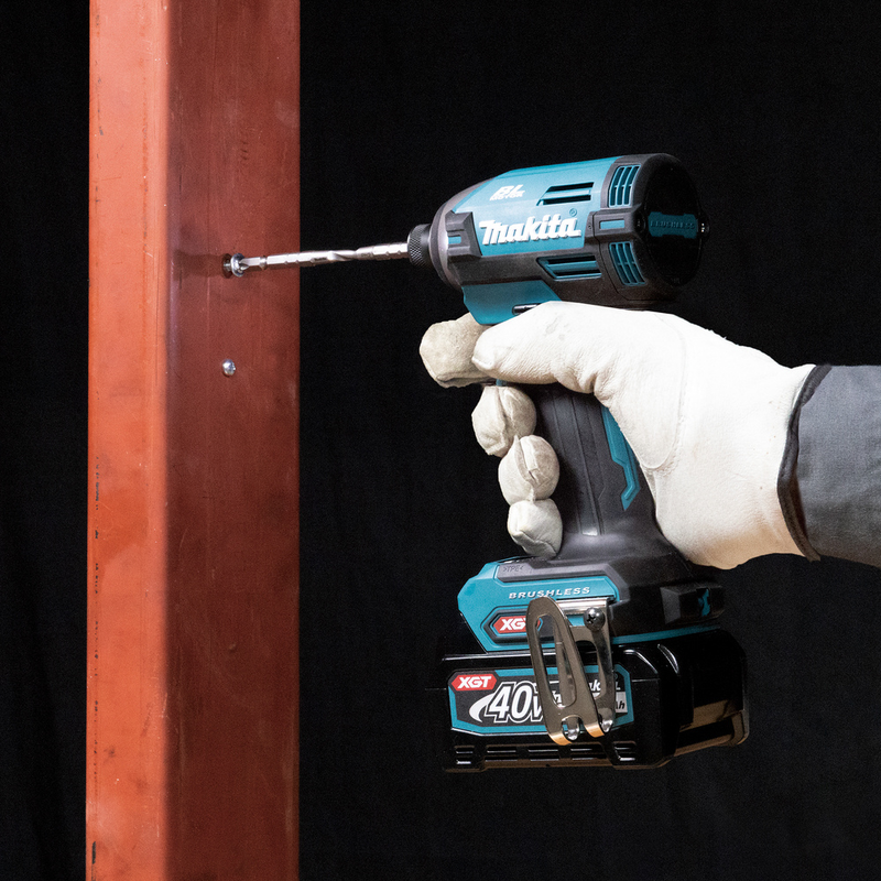 MAKITA  APARAFUSADORA IMPACTO BL 40V MAX XGT 210NM - TD003GZ