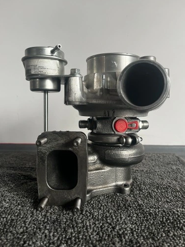 Turbo Mitsubishi 49T89-04501 - vista lateral