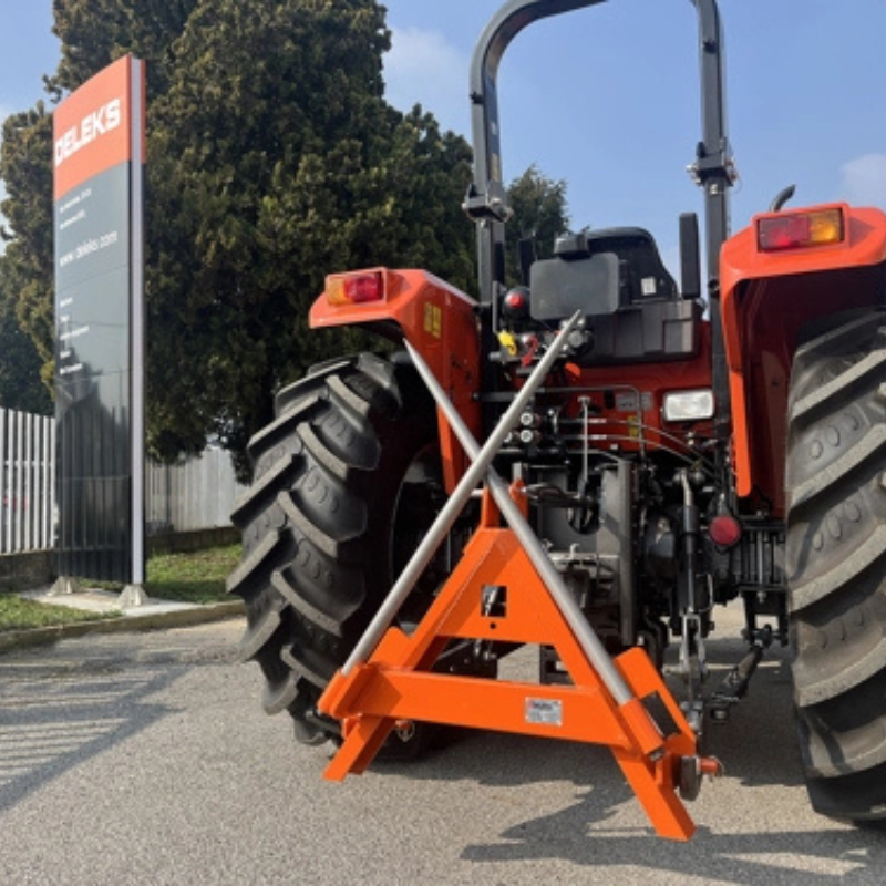 Garfo basculante para fardos de feno - Carga máx 800kg - Para tratores de 30-60cv - DK-8