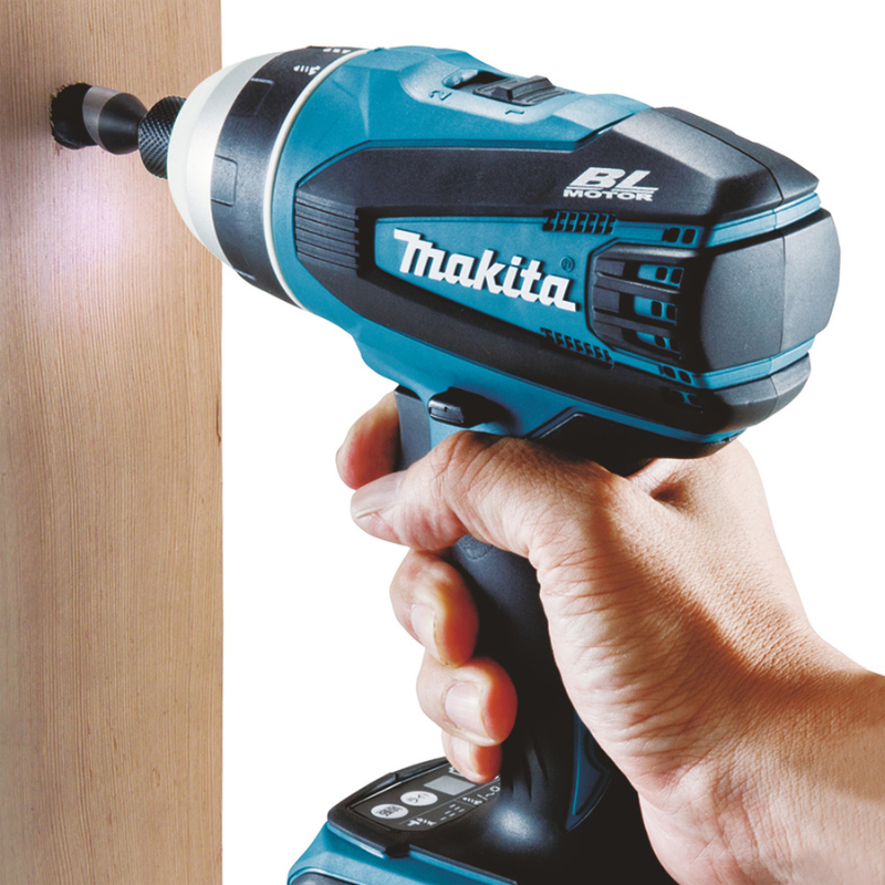 MAKITA Aparafusadora de impacto LXT ® - DTP141Z