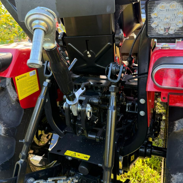 Trator CAPTAIN - 263 4X4