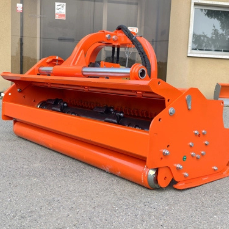 Triturador de martelos deslocável - Para tratores de 60-100 cv - Série pesada - 2m de trabalho útil - CERVO-200