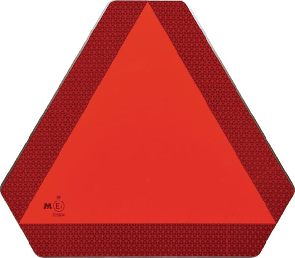 Sinalização de advertência triangular para tratores e máquinas